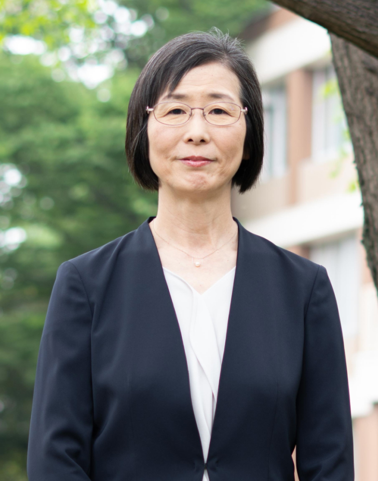 共同教育学部長 松村啓子